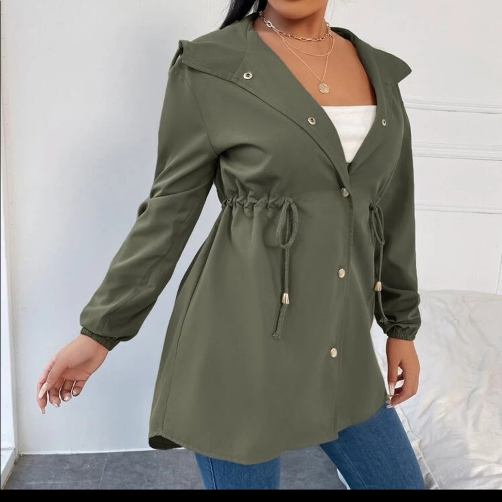 Drawstring hooded coat
